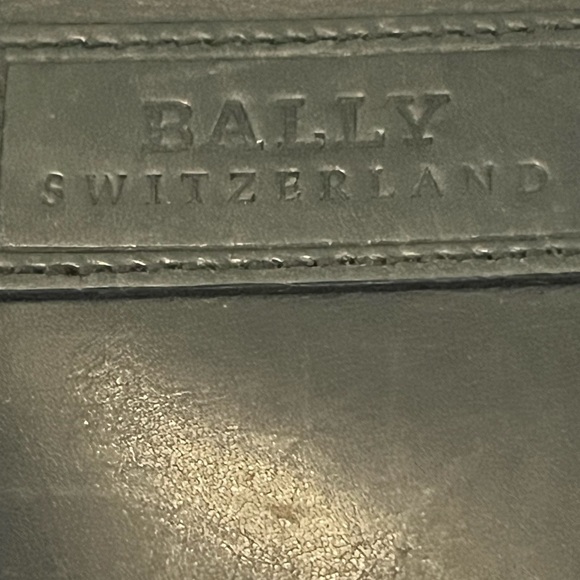 Bally Switzerland Leather Laptop Messenger bag - Picture 8 of 8